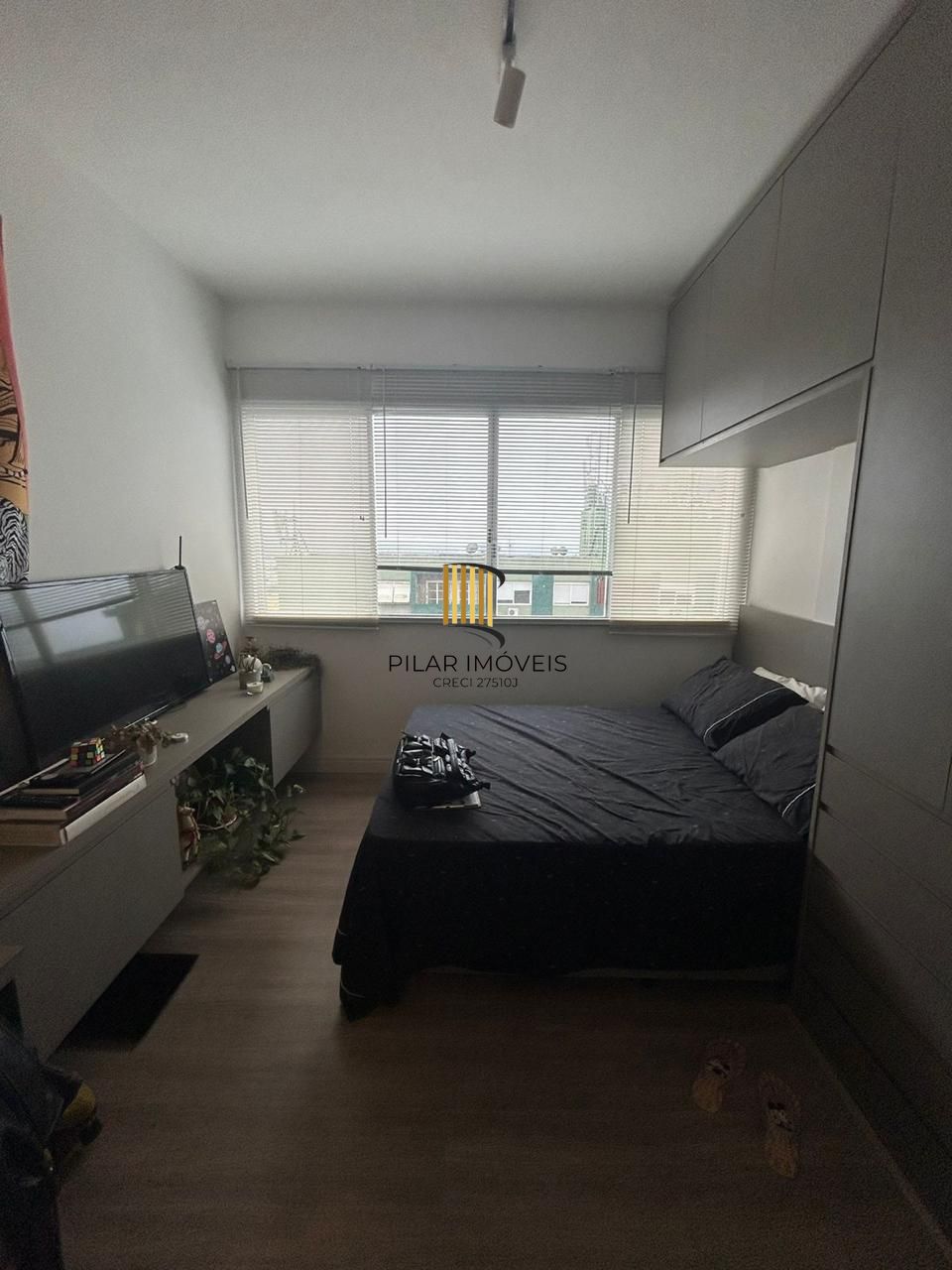 Kitnet mobiliado/ Centro Histórico/ Porto Alegre/ próximo a Santa Casa e UFRGS