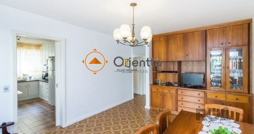 Casa 4 dormitórios no bairro Chácara das Pedras