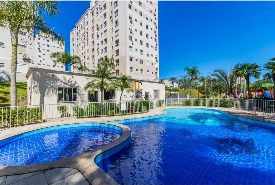 Apartamento com 2 quartos, sala, cozinha, sacada com churrasqueira e 1 vaga.