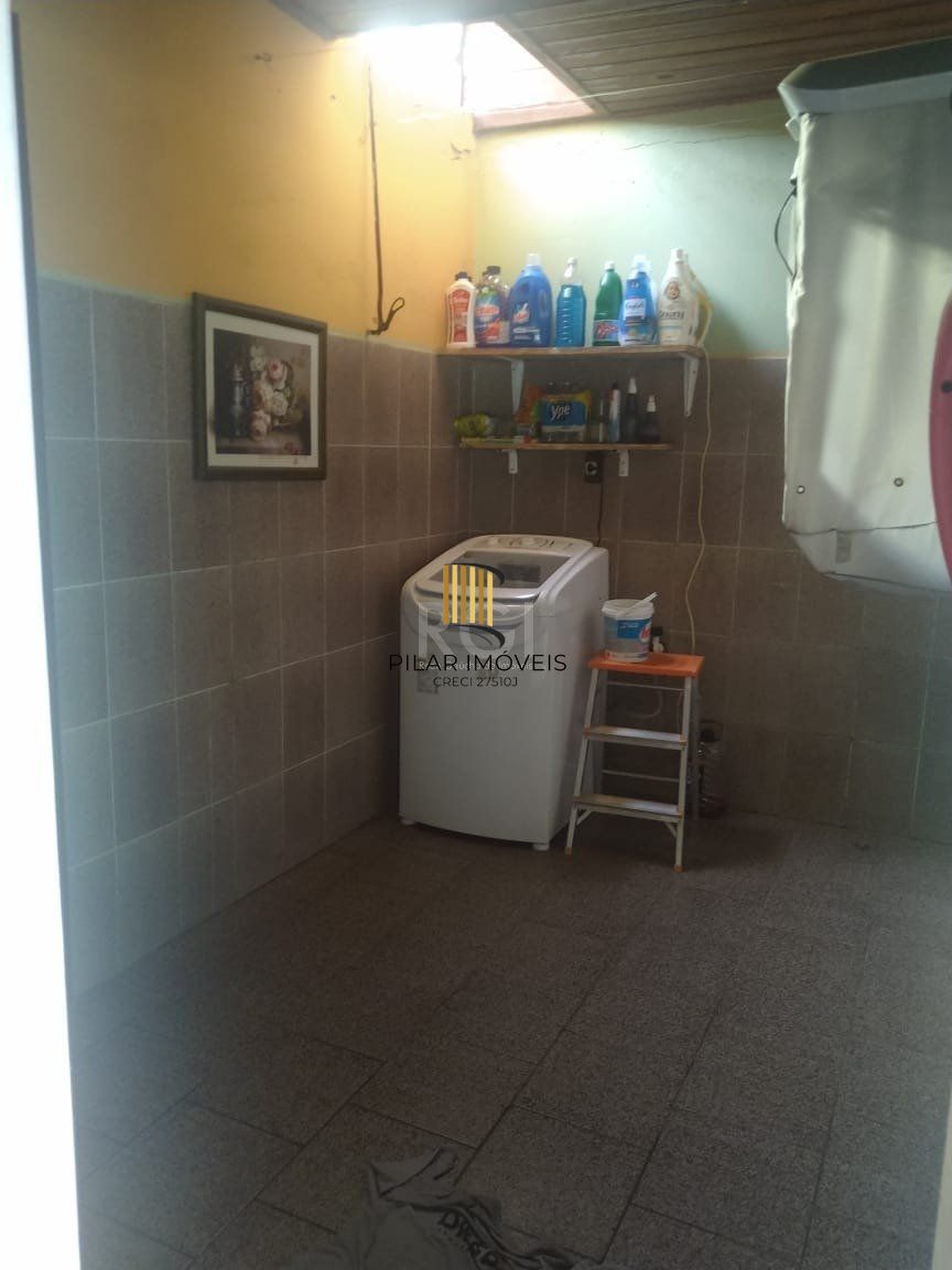Casa 3 dormitórios no bairro São Judas Tadeu
