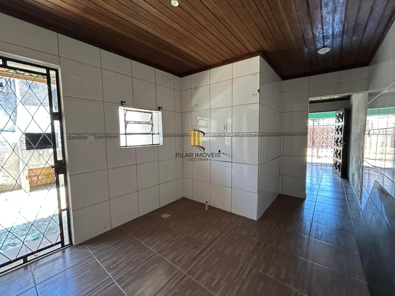CASA COM 2 DORMITÓRIOS NO  BAIRRO FARRAPOS