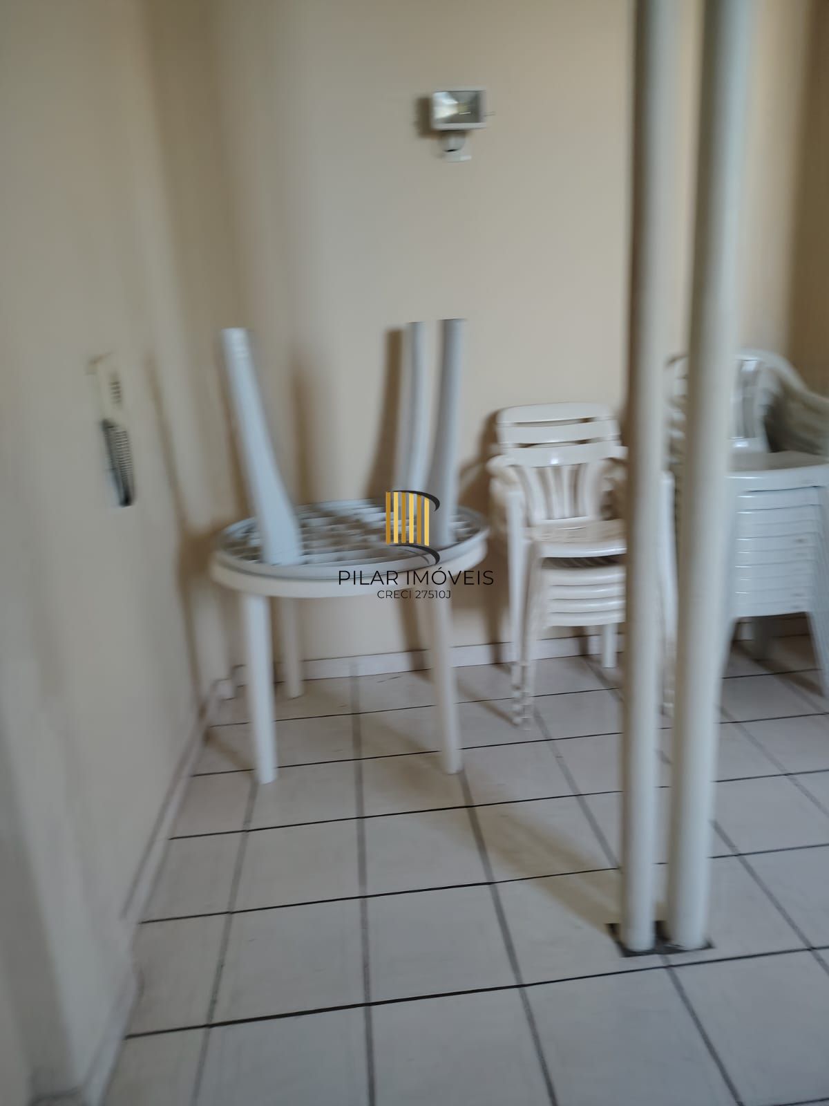 Apartamento Espaçoso no Centro Histórico com Móveis Sob Medida