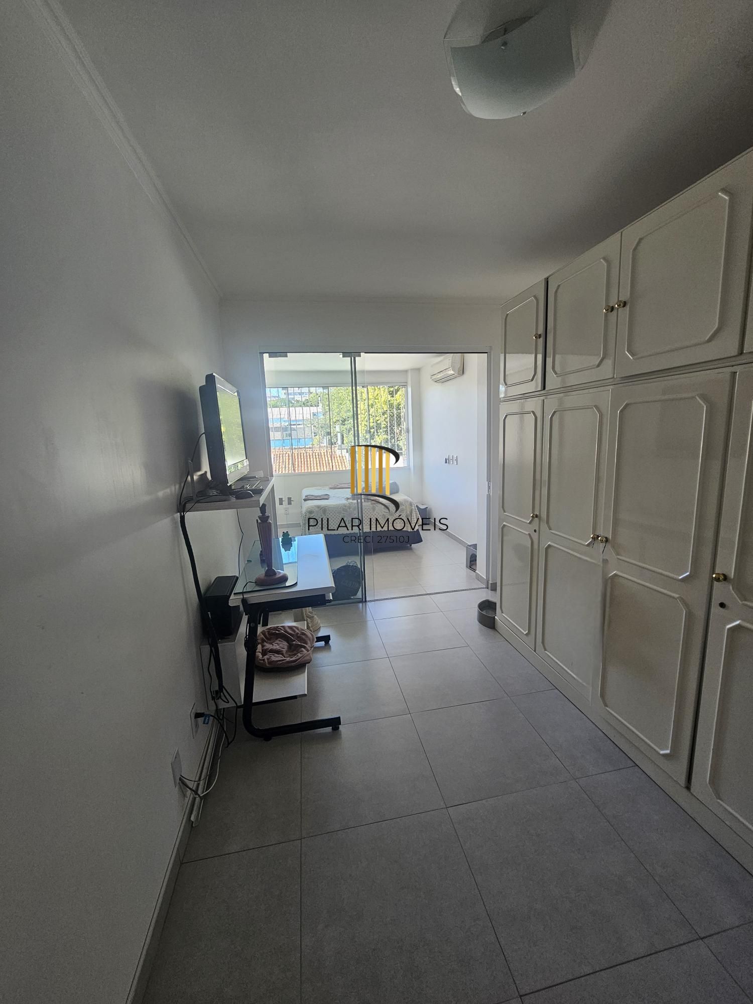 Casa 4 dormitórios no bairro São João