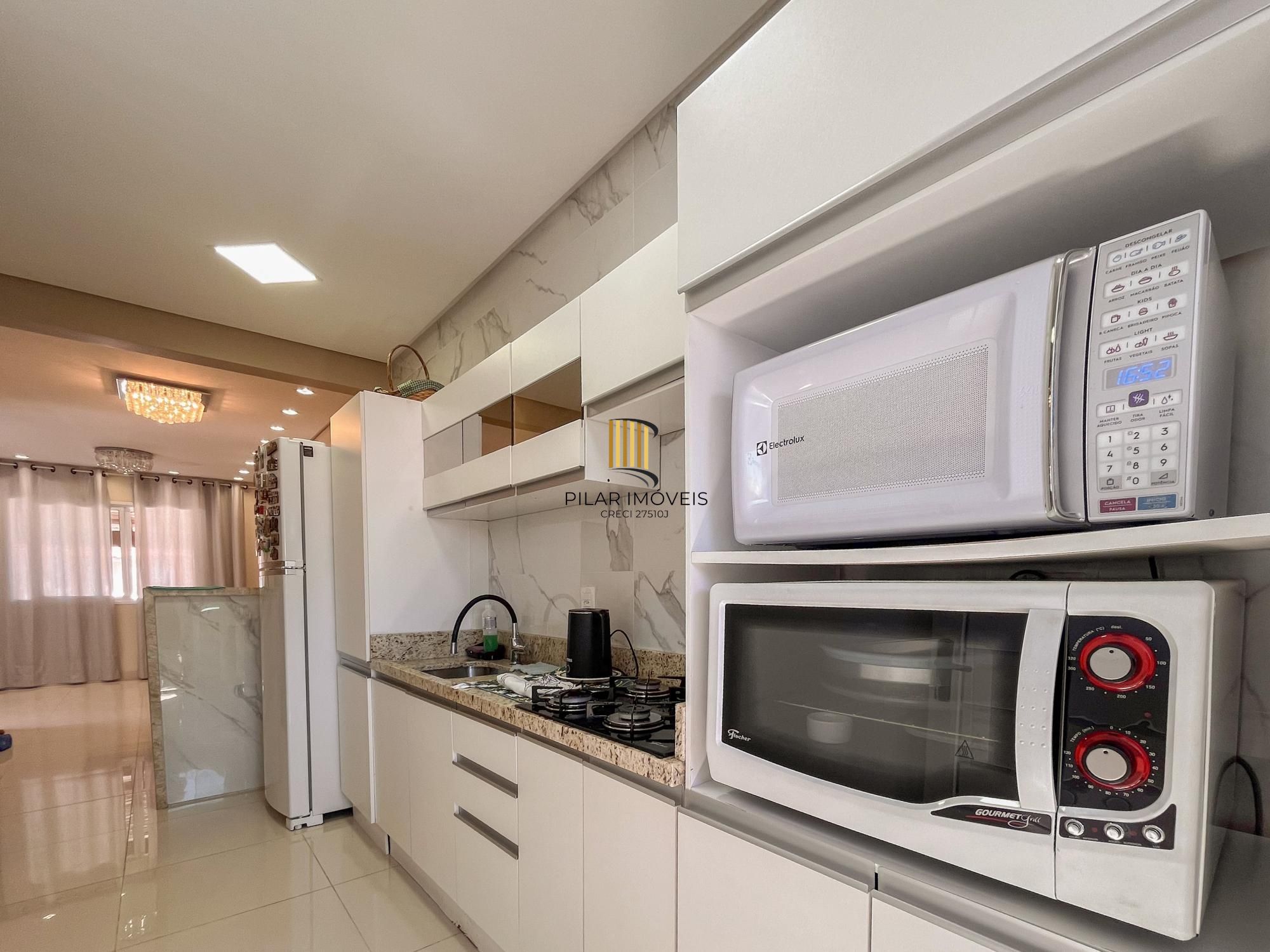 Casa em condomínio com 03 dormitórios no Alta Vista