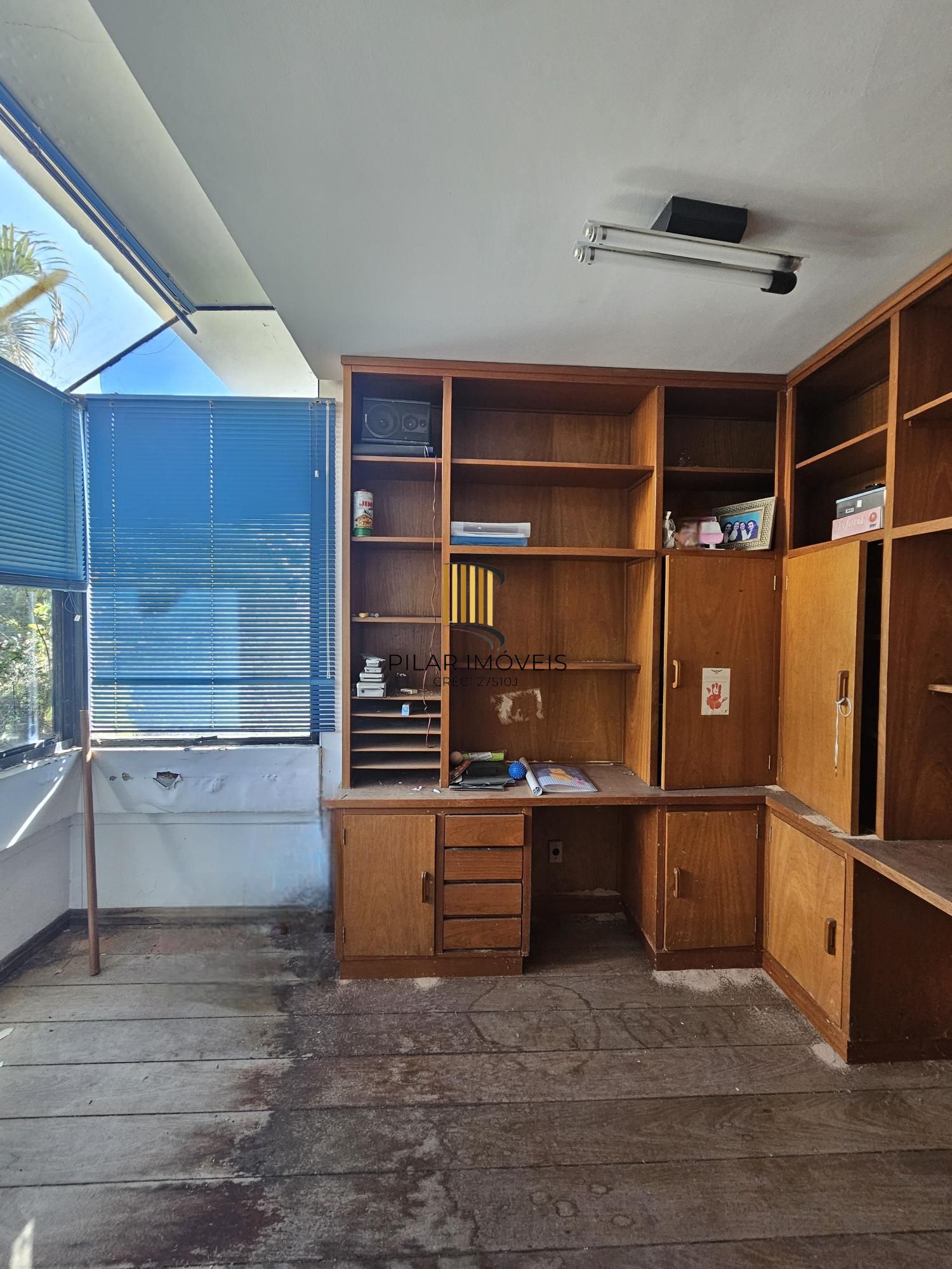 Casa 4 dormitórios no bairro São João