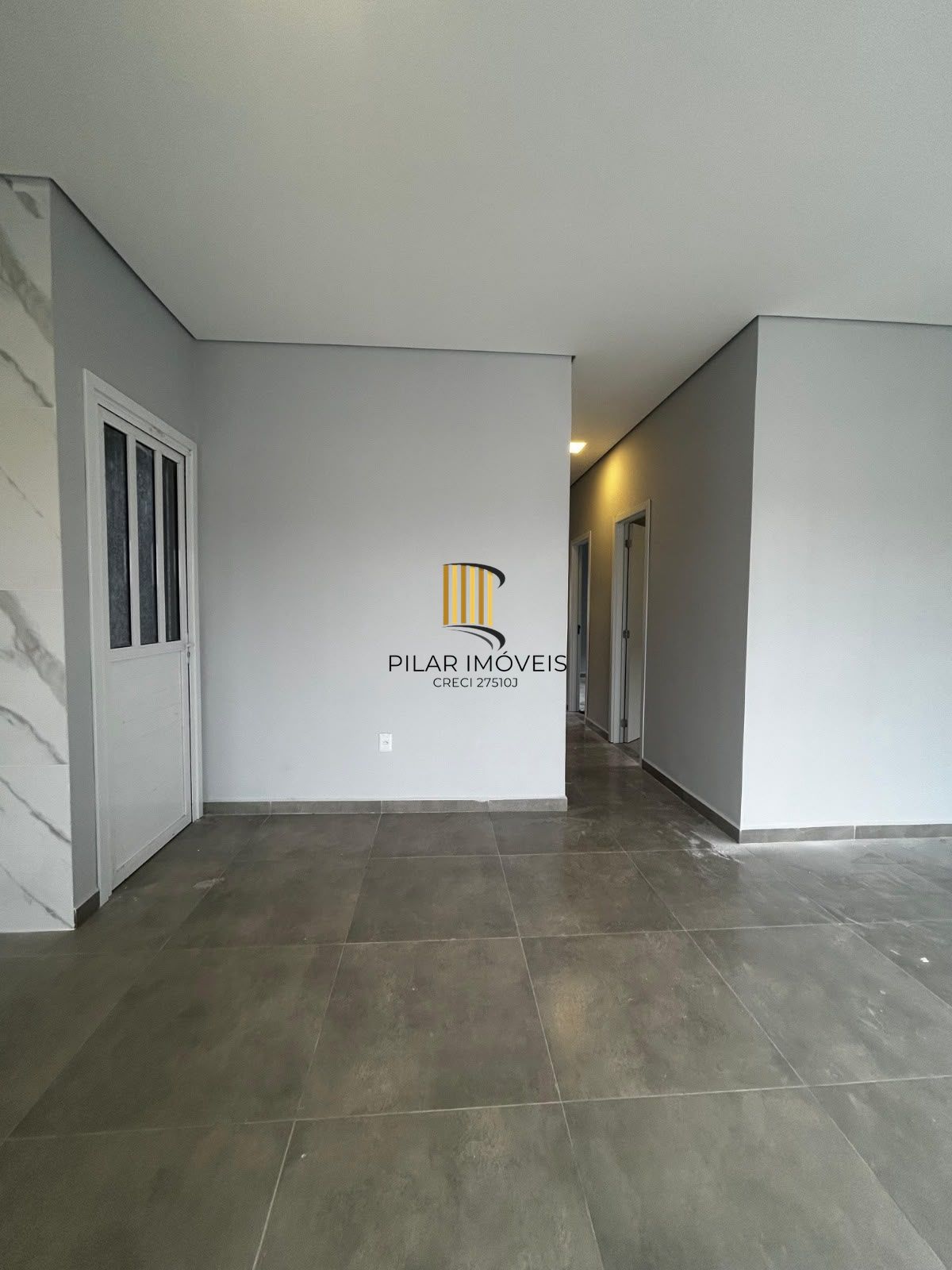 Casa a venda no bairro Parque Ipiranga - Gravatai