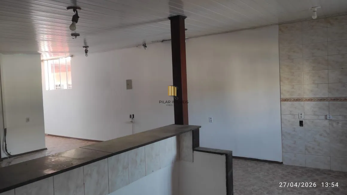 Casa com piscina e salão de festas a venda Canoas / 3 Dormitórios