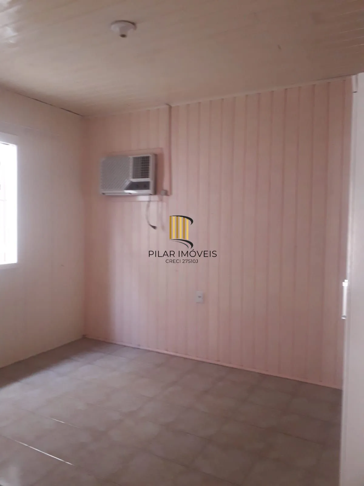 Casa para Venda - 132m², 3 dormitórios, sendo 1 suites, 3 vagas - Medianeira