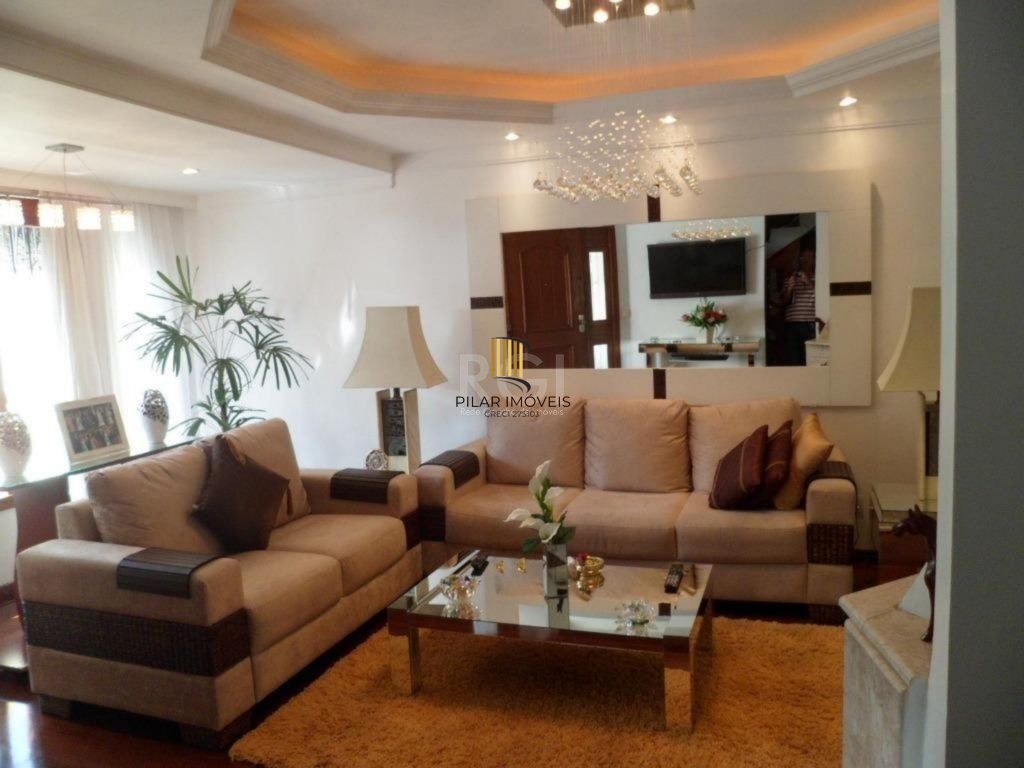Casa para Venda - 216m², 4 dormitórios, sendo 1 suites, 8 vagas - Aberta Dos Morros