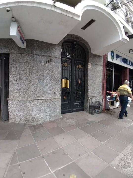 Apartamento 102m² 3 Dormitórios na avenida Venancio Aires/ Próximo hospital Clinicas e Brik da Redenção