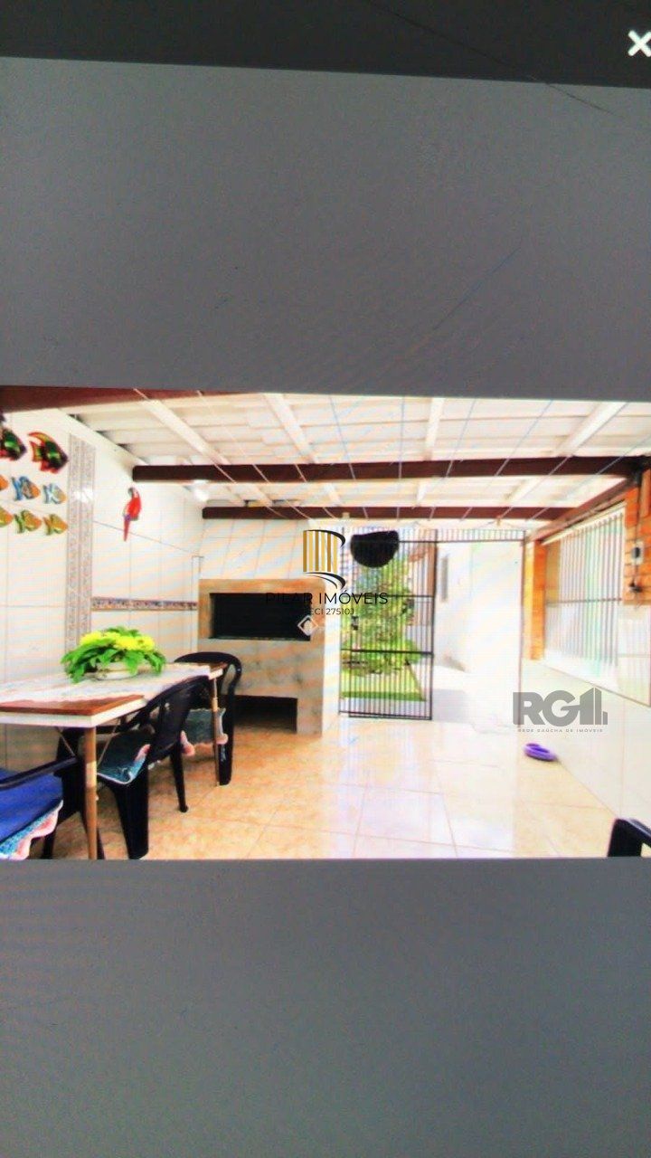 Casa para Venda - 247.5m², 3 dormitórios, 2 vagas - Petrópolis