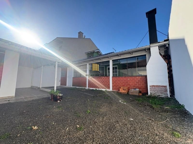 Casa a venda com 2 quartos no bairro Mont Serrat