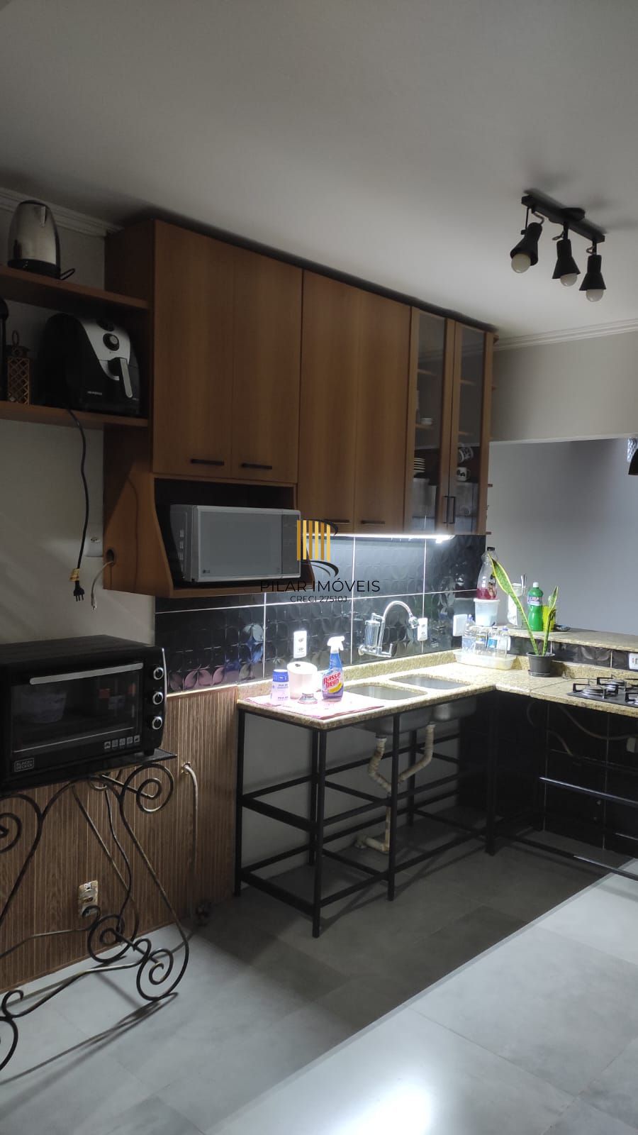Casa 2 dorm/ semi mobilhada/venda ou locação/ Bairro Central Park/ Canoas