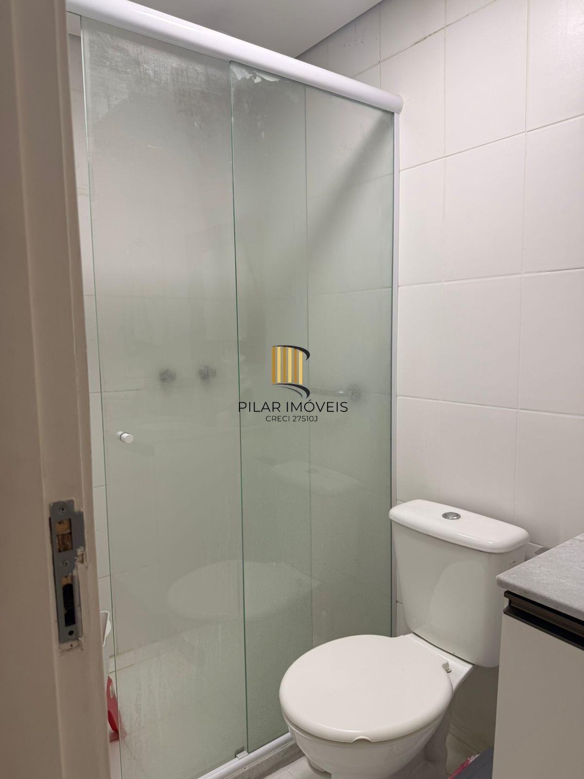 Apartamento Semi Mobiliado com Infraestrutura de Clube e Portaria 24h