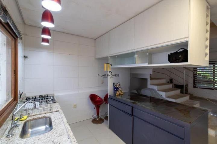 Casa à Venda - Hipica, 3 Quartos, 143 m²