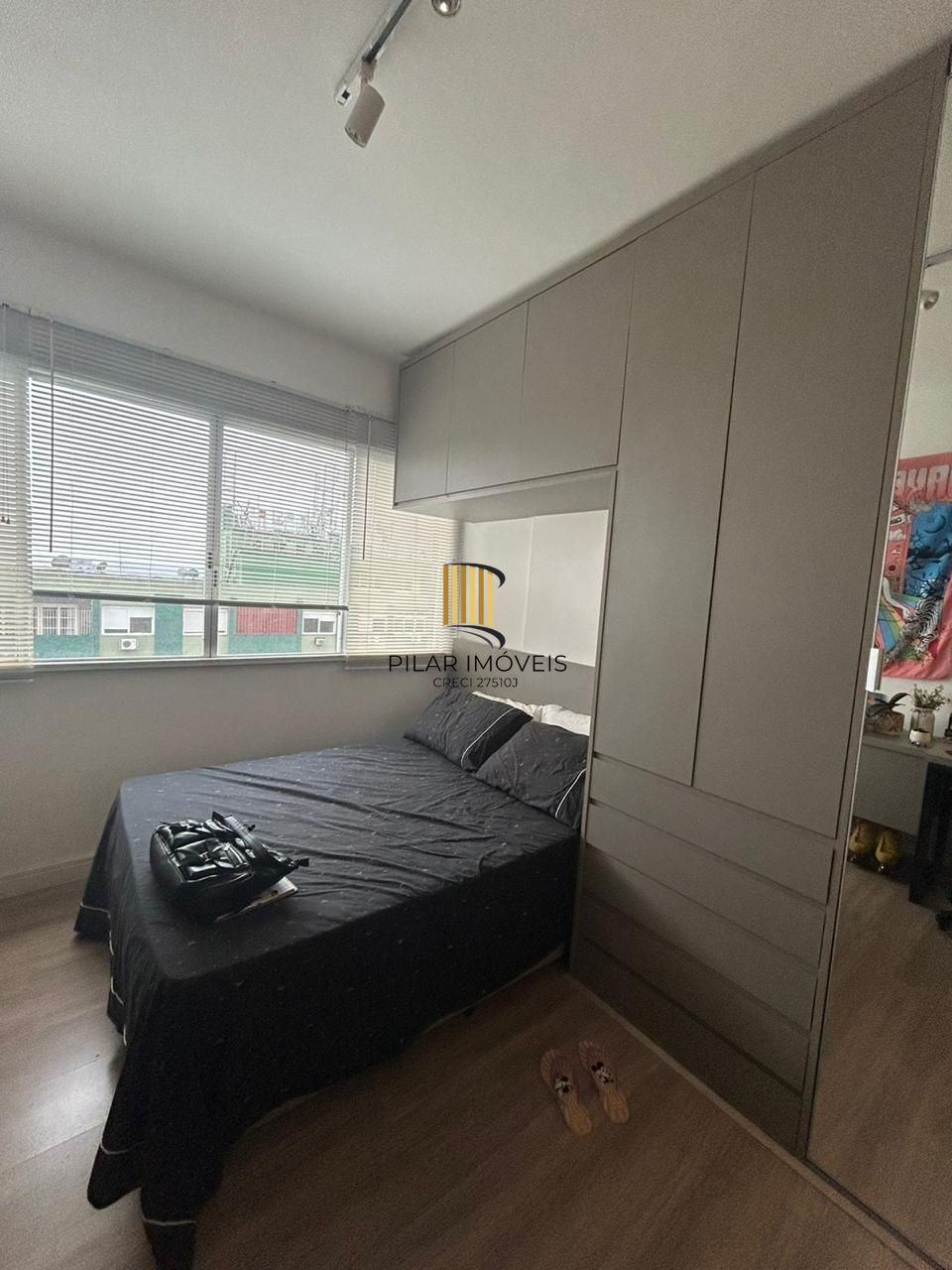 Kitnet mobiliado/ Centro Histórico/ Porto Alegre/ próximo a Santa Casa e UFRGS