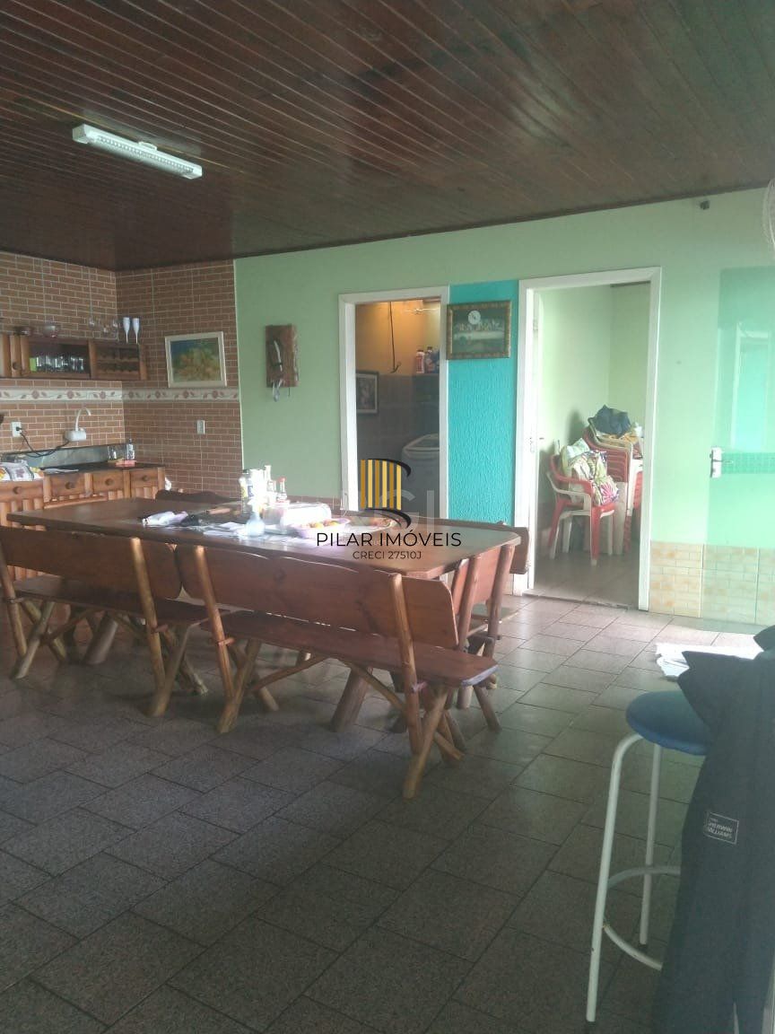 Casa 3 dormitórios no bairro São Judas Tadeu