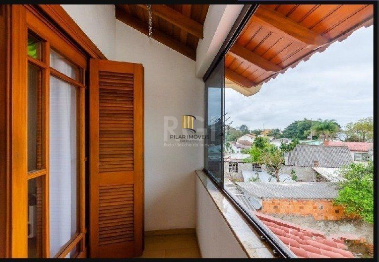 Casa 3 dormitórios no bairro Sarandi