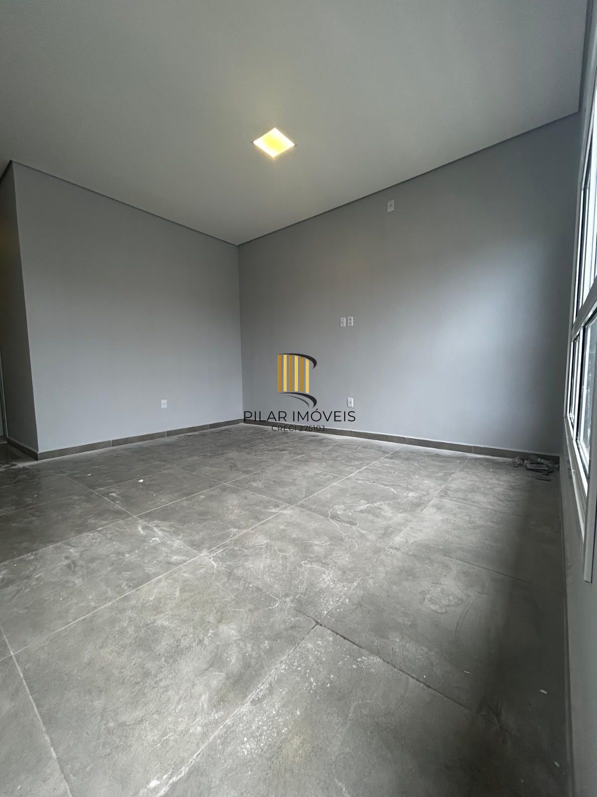 Casa a venda no bairro Parque Ipiranga - Gravatai
