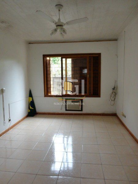 Casa para Venda - 100m², 3 dormitórios, 4 vagas - Guarujá