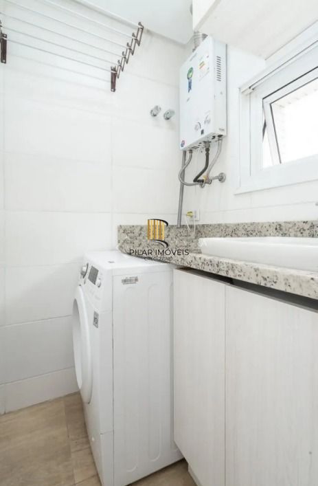 Apartamento com 2 quartos e 79m² à venda em Passo da Areia, Porto Alegre.