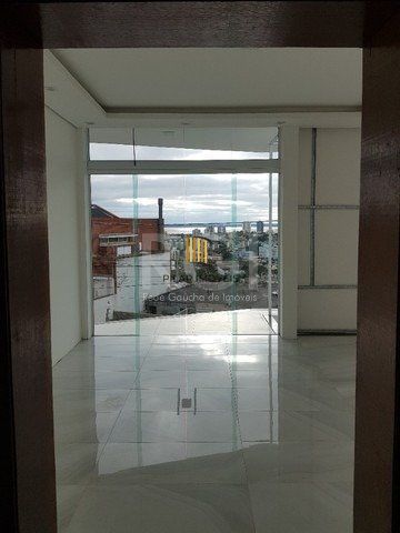 Casa 4 dormitórios no bairro Nonoai
