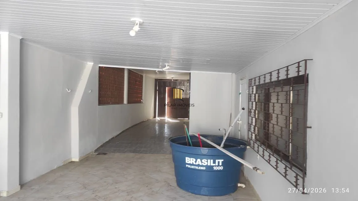 Casa com piscina e salão de festas a venda Canoas / 3 Dormitórios