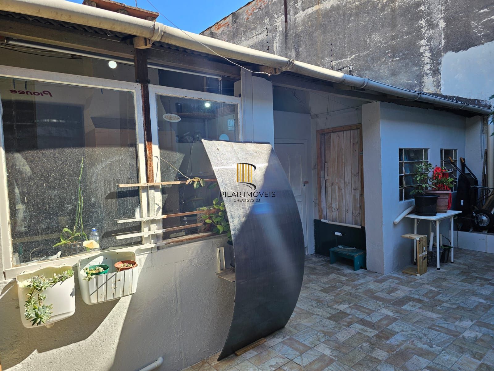 Casa 2 dormitórios no bairro Navegantes