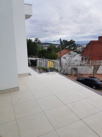 Casa 4 dormitórios no bairro Nonoai