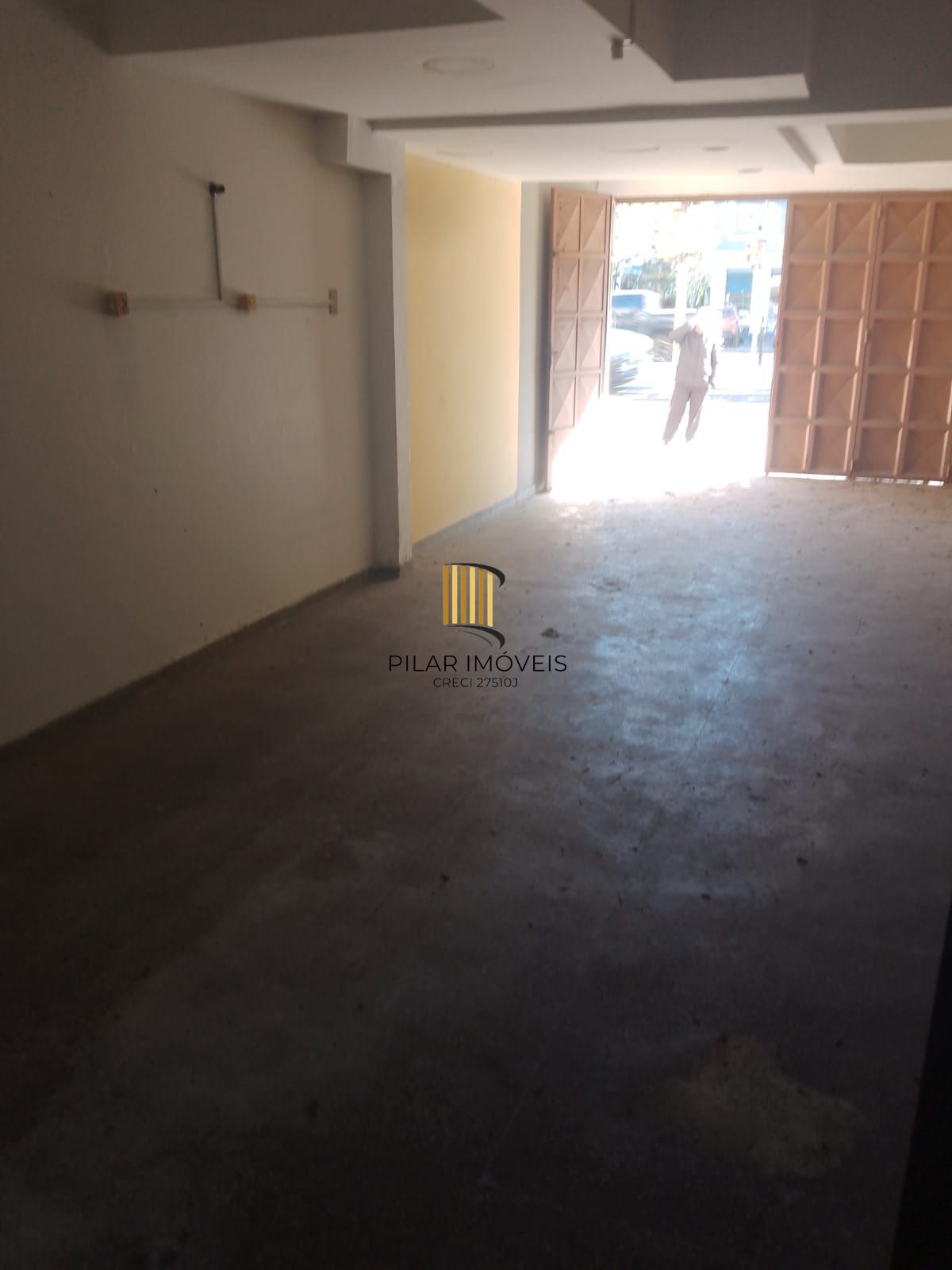 Box a venda no Bairro Rio Branco/ Com potencial para comercio - Pilar Imóveis