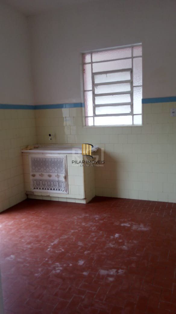 Casa para Venda - 260m², 0 dormitórios, Cristo Redentor