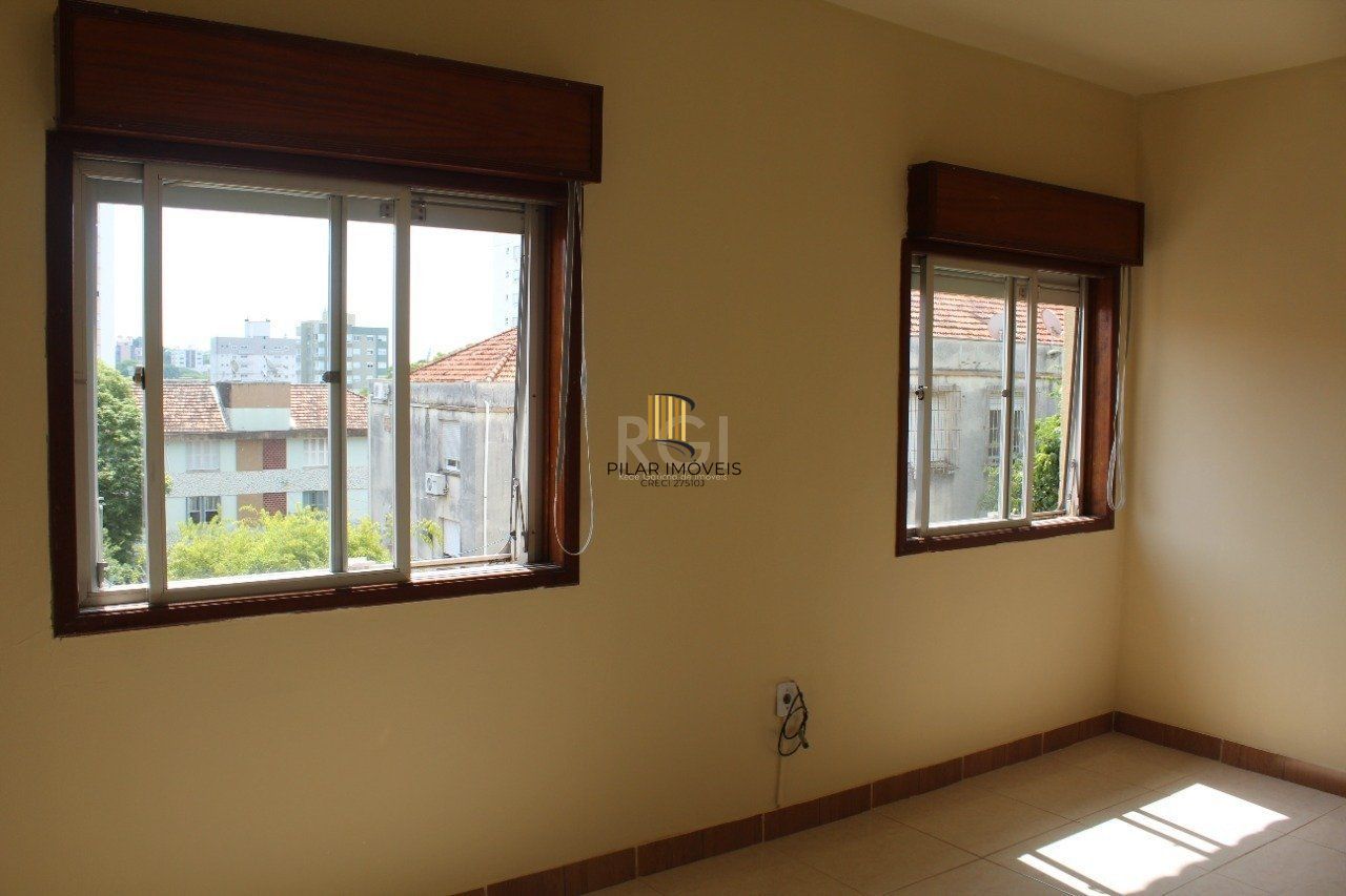 Apartamento para Venda - 54.24m², 2 dormitórios, 1 vaga - Lomba do Pinheiro
