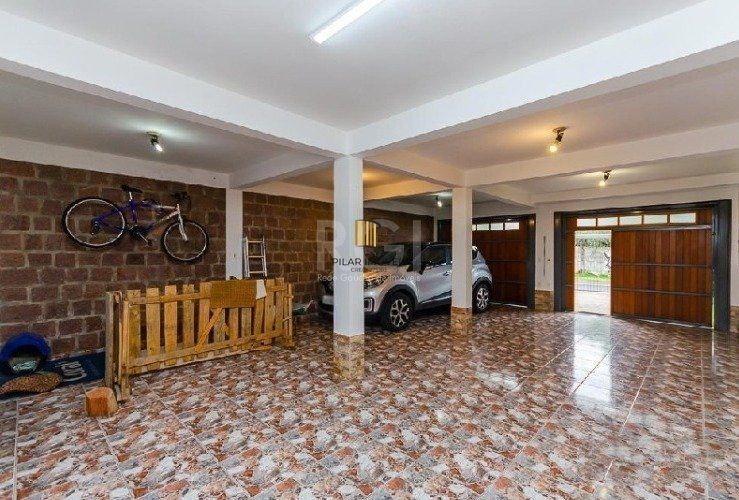 Casa 3 dormitórios no bairro Sarandi