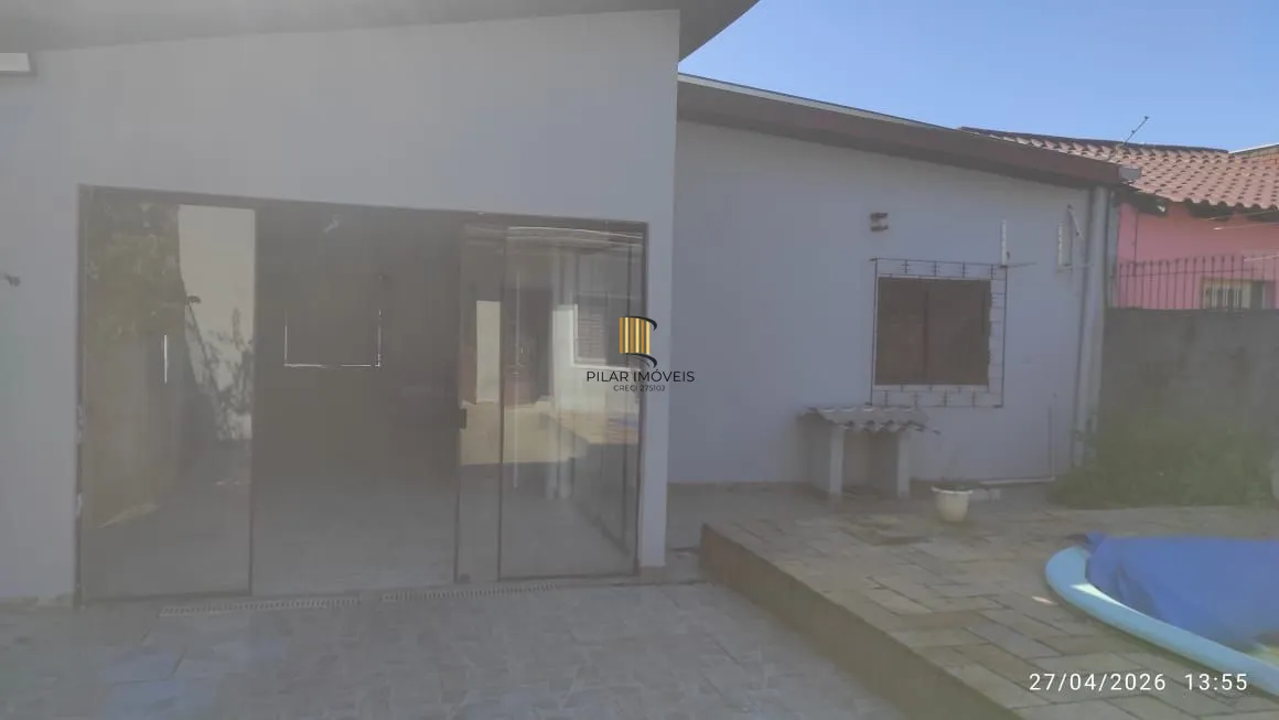 Casa com piscina e salão de festas a venda Canoas / 3 Dormitórios