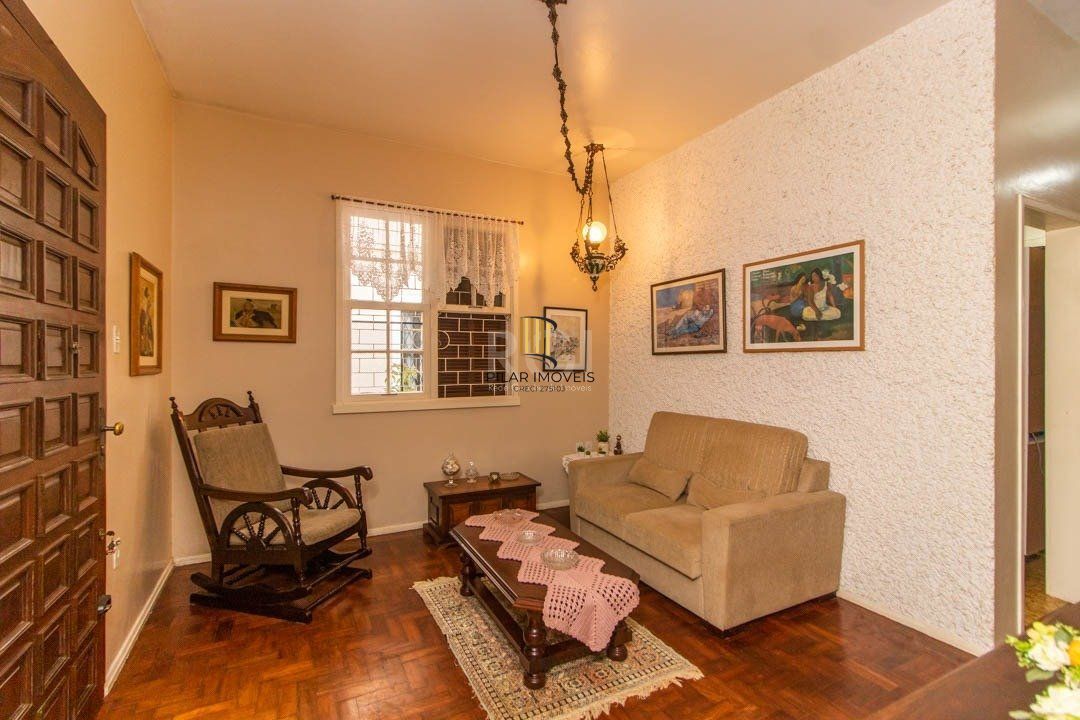 Casa para Venda - 203m², 3 dormitórios, sendo 1 suites, 2 vagas - Santa Tereza