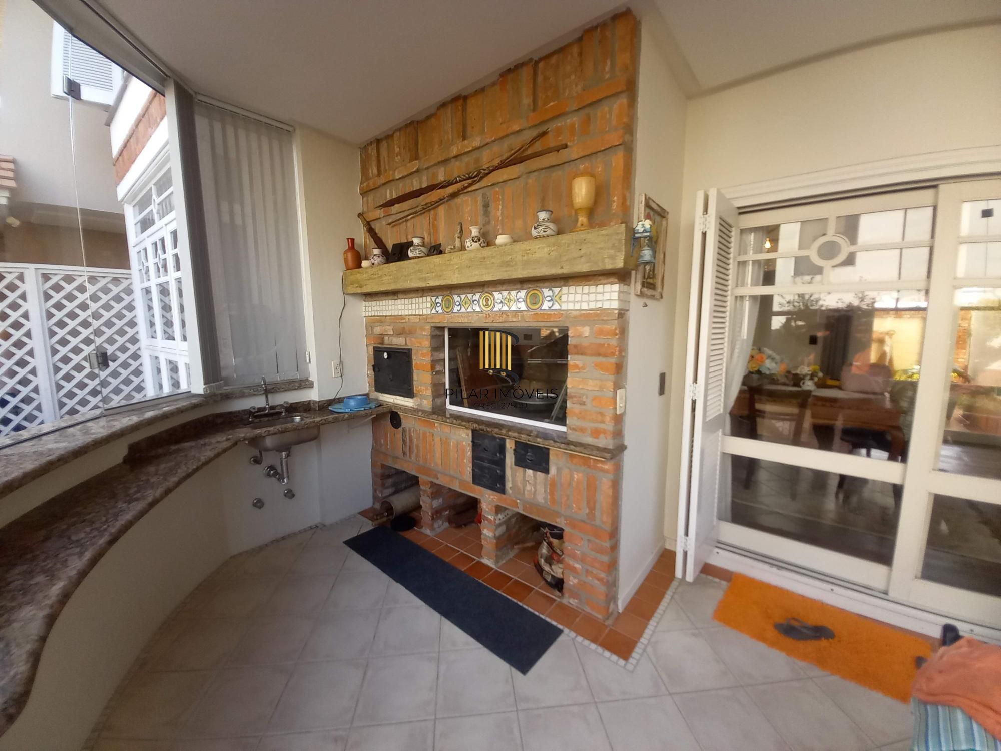 Excelente sobrado 242m²/3dormitórios/Moinhos de Vento/Canoas