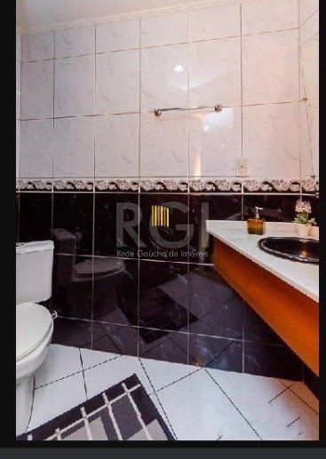 Casa 3 dormitórios no bairro Sarandi