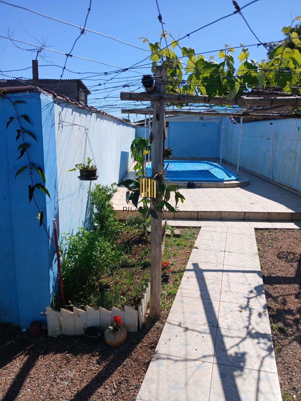 Casa à venda no bairro Mathias Velho - Canoas