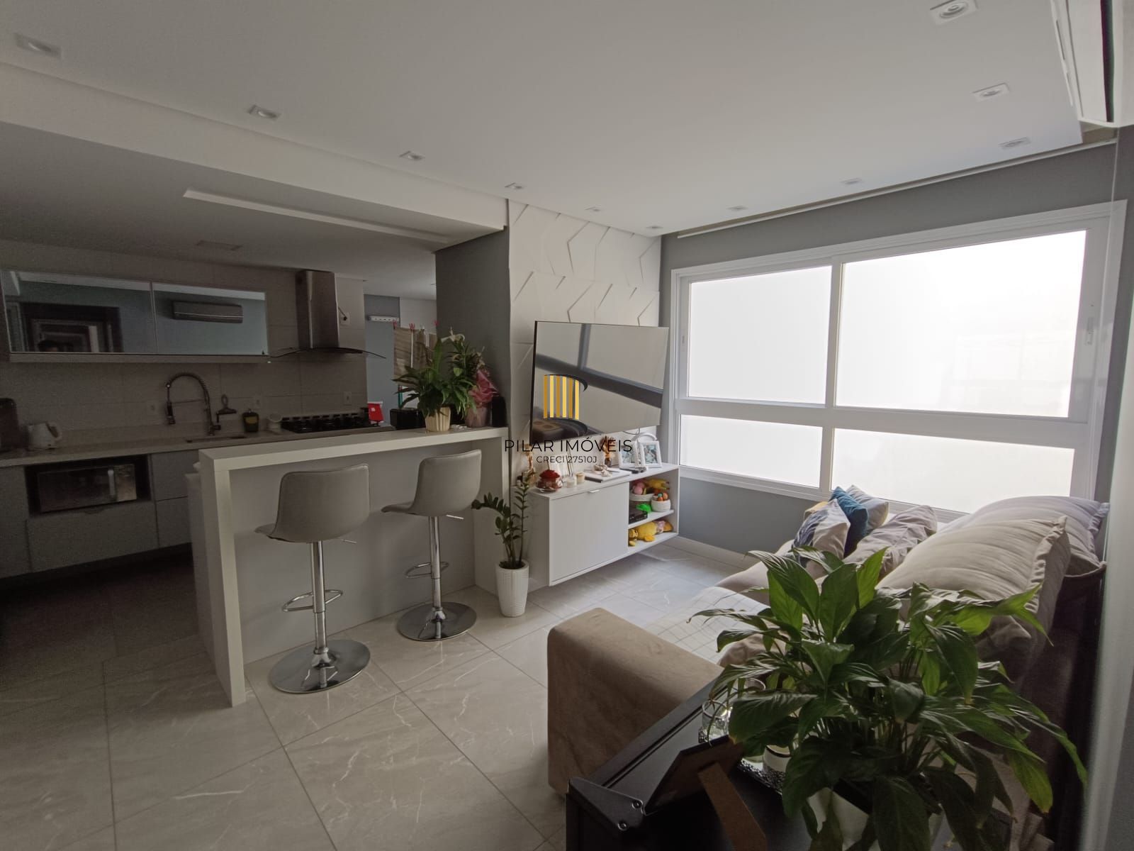 Apartamento 2 Dormitórios com Suíte e Móveis Planejados no Cristo Redentor