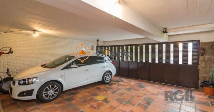 Casa 4 dormitórios no bairro Chácara das Pedras