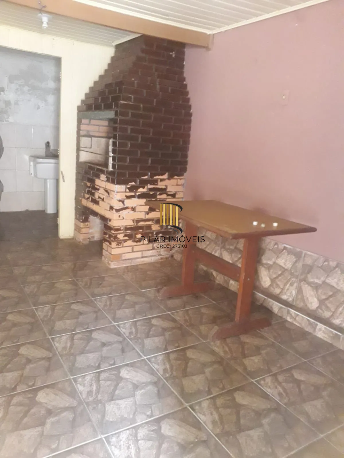 Casa para Venda - 132m², 3 dormitórios, sendo 1 suites, 3 vagas - Medianeira