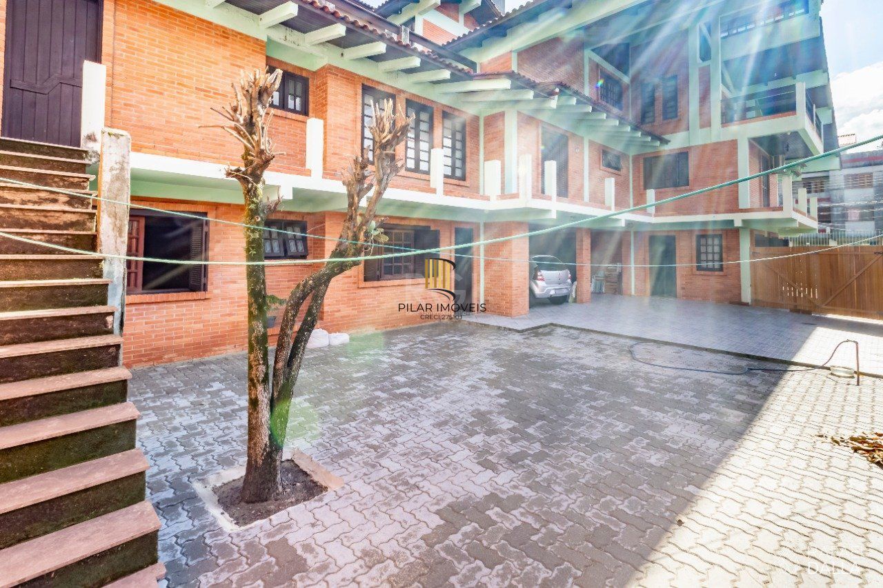 Casa para Venda - 574m², 3 dormitórios, sendo 2 suites, 8 vagas - Jardim Planalto