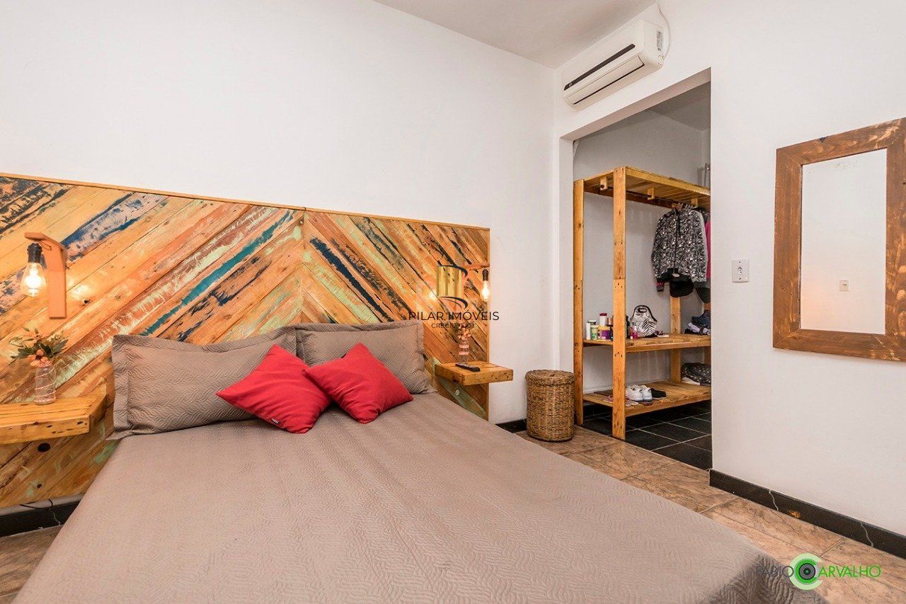 Casa para Venda - 168m², 3 dormitórios, sendo 1 suites, 3 vagas - Medianeira