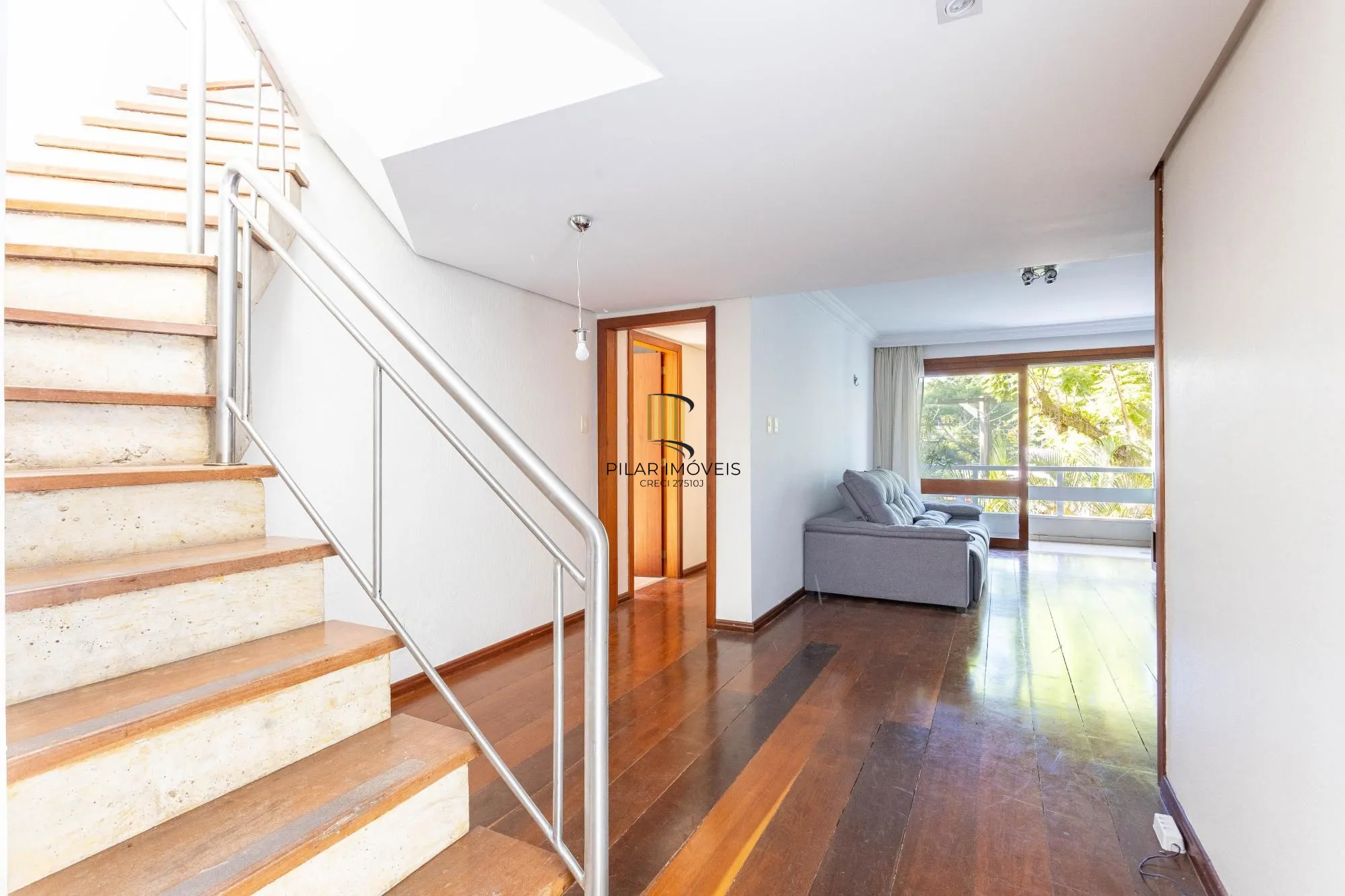 Cobertura na Dinarte Ribeiro/2 Dorm. Suíte/ No coração do Moinhos de Vento - Pilar Imóveis