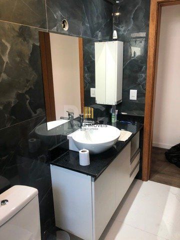Apartamento para Venda - 82m², 2 dormitórios, sendo 1 suites, 2 vagas - Petrópolis