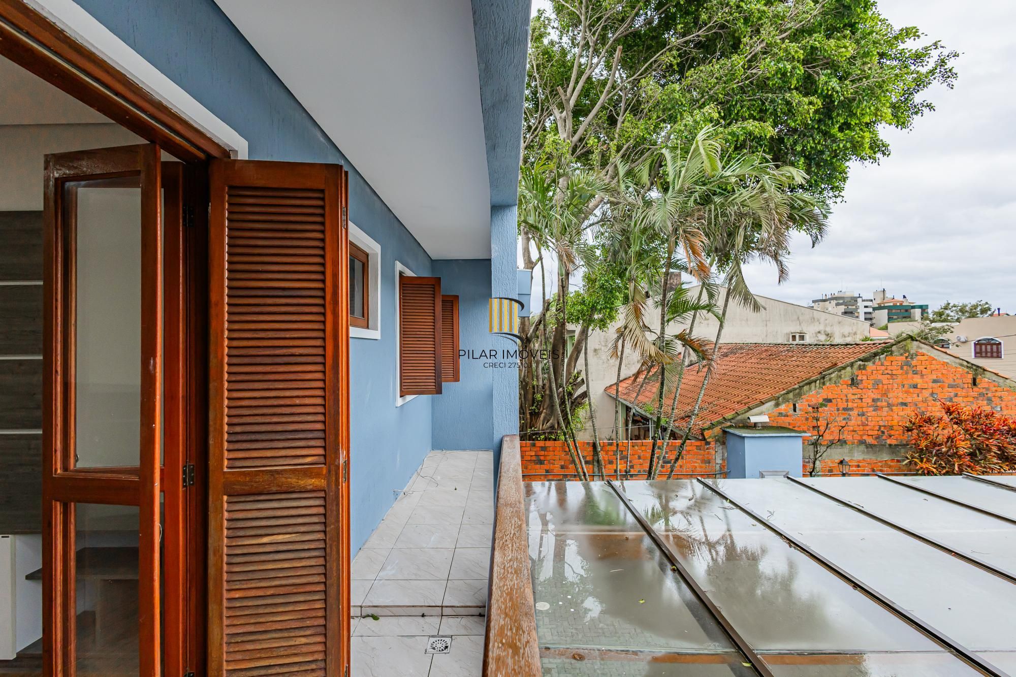 Casa 4 quartos/suite/banheira/piscina/Canoas