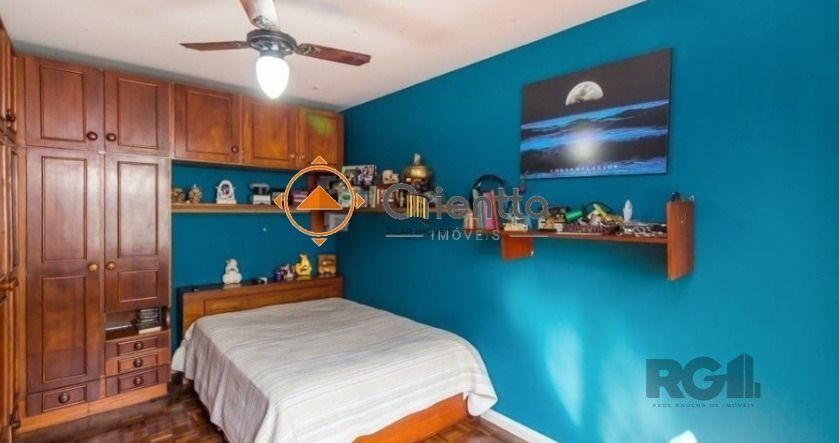 Casa 4 dormitórios no bairro Chácara das Pedras