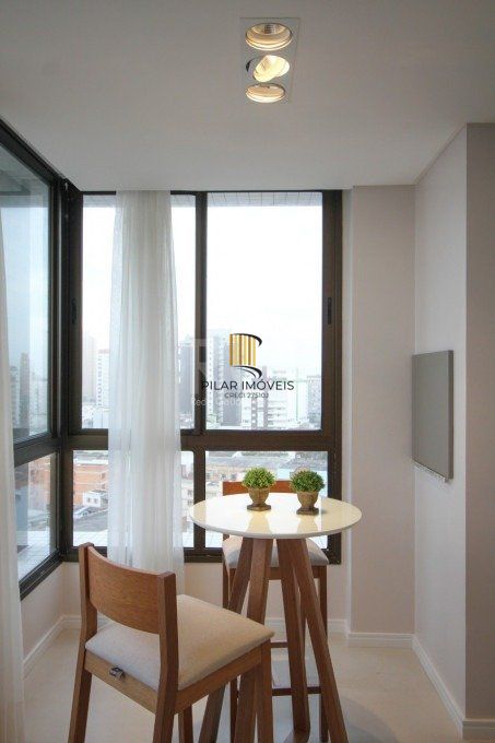 Apartamento para Venda - 65.15m², 2 dormitórios, sendo 1 suites, 1 vaga - Centro