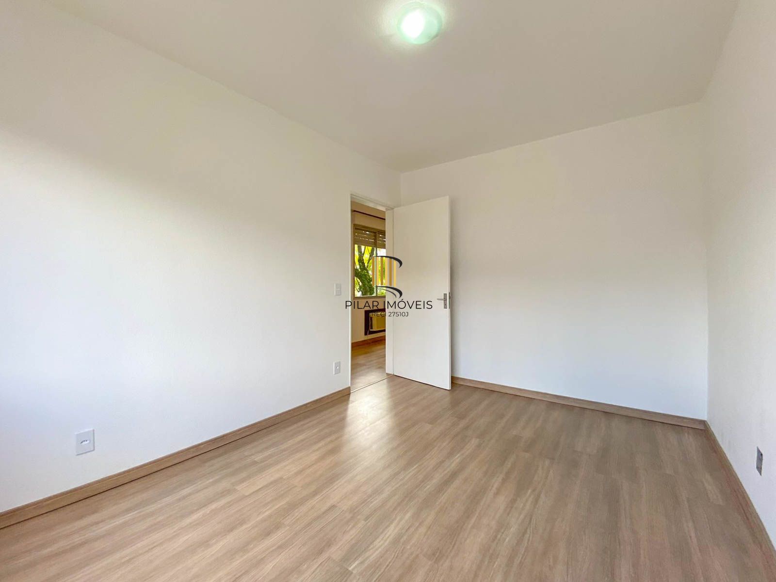 Apartamento / 2 Dormitórios / 1 Vaga / Morro Santana / Porto Alegre / RS