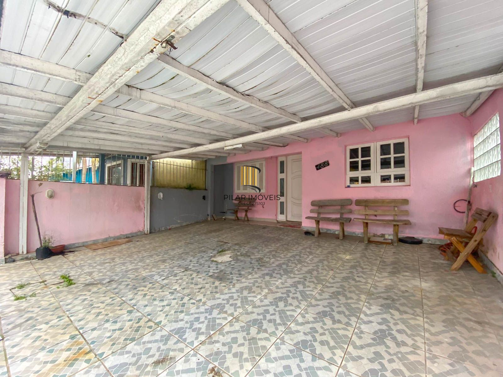 Casa / 4 Dormitórios / 1 Suíte / Salão de festas / 2 Vagas / Jardim Algarve / Alvorada / RS - Pilar Imóveis